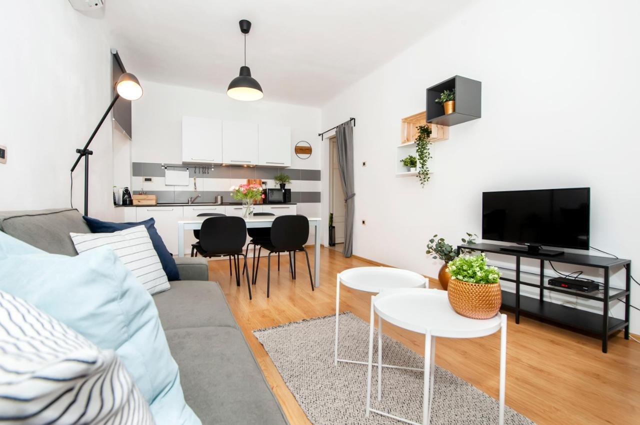Apartment Mimi Rovinj Bagian luar foto